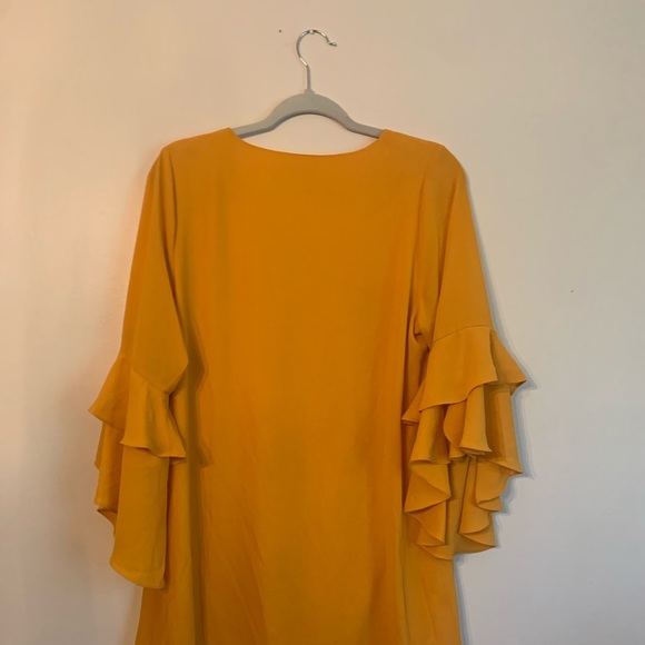 Gianni Bini Mustard Yellow Flounced Sleeve Short Dress Size Large - Picture 10 of 12